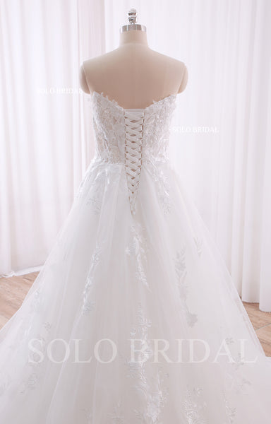 240402A Strapless Sweetheart Lace up A line Wedding Dress