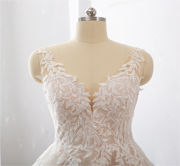 Hot Sale Champagne A Line Leaf Lace Wedding Gown