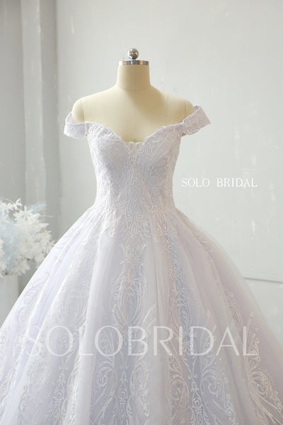 White Ball Gown shiny organza wedding dress 724A2218