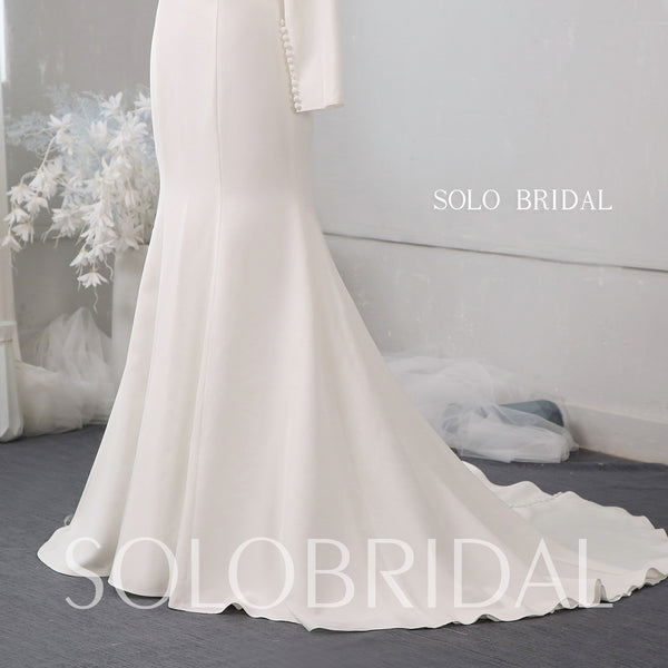 Ivory crepe fit and flare wedding dress 724A3668