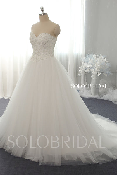 Ivory sweetheart strapless ball gown tulle heavily beaded diamond bodice bridal gowns 724A6135a