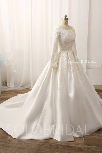 Ivory long sleeve bridal satin A line wedding dress 724A8126a