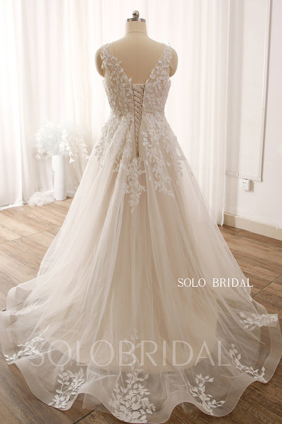 Ivory A Line Leaf Lace Tulle V Neck Wedding Dress 724A9586