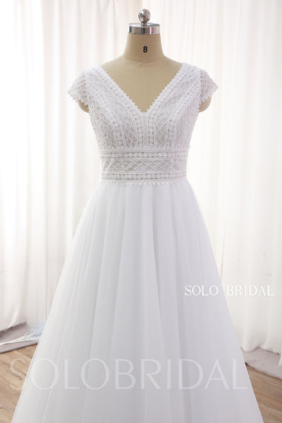 White A line Lace Tulle Wedding Dress with Chapel Train DPP_0035