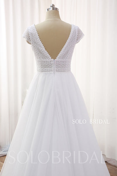 White A line Lace Tulle Wedding Dress with Chapel Train DPP_0035