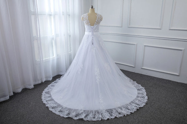 A Line Wedding Dress with a Sweetheart Neckline