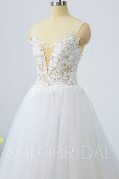 Light Summer Wedding Dress with Sexy Bodice