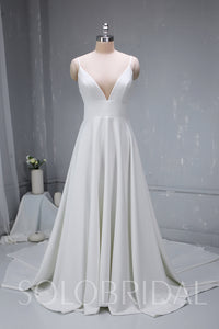 Chic Crepe Satin Wedding Dress with Open Neckline