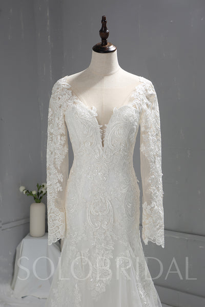 Long Sleeve Sparkling Lace Wedding Dress