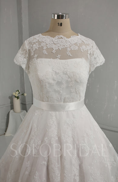 Classic Tea Length Wedding Dress Whole Piece Lace with Short Sleeves