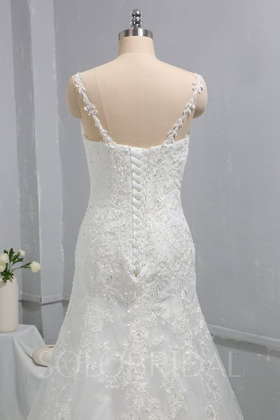 Ivory Mermaid Lace Fitted Wedding Dress with Court Train