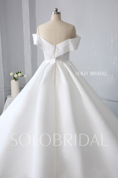 Light Ivory Bridal Satin Wedding Dress