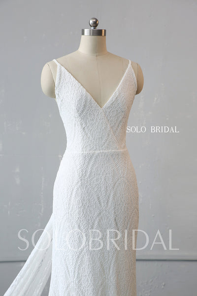 Ivory Scallop Lace Sheath Wedding Dress