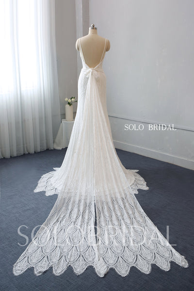 Ivory Scallop Lace Sheath Wedding Dress
