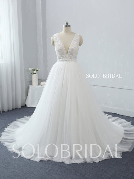 Light Ivory Plunge V Neck Wedding Dress with Court Train