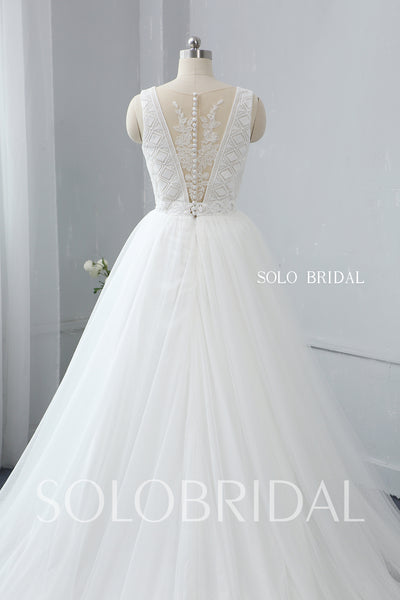 Light Ivory Plunge V Neck Wedding Dress with Court Train